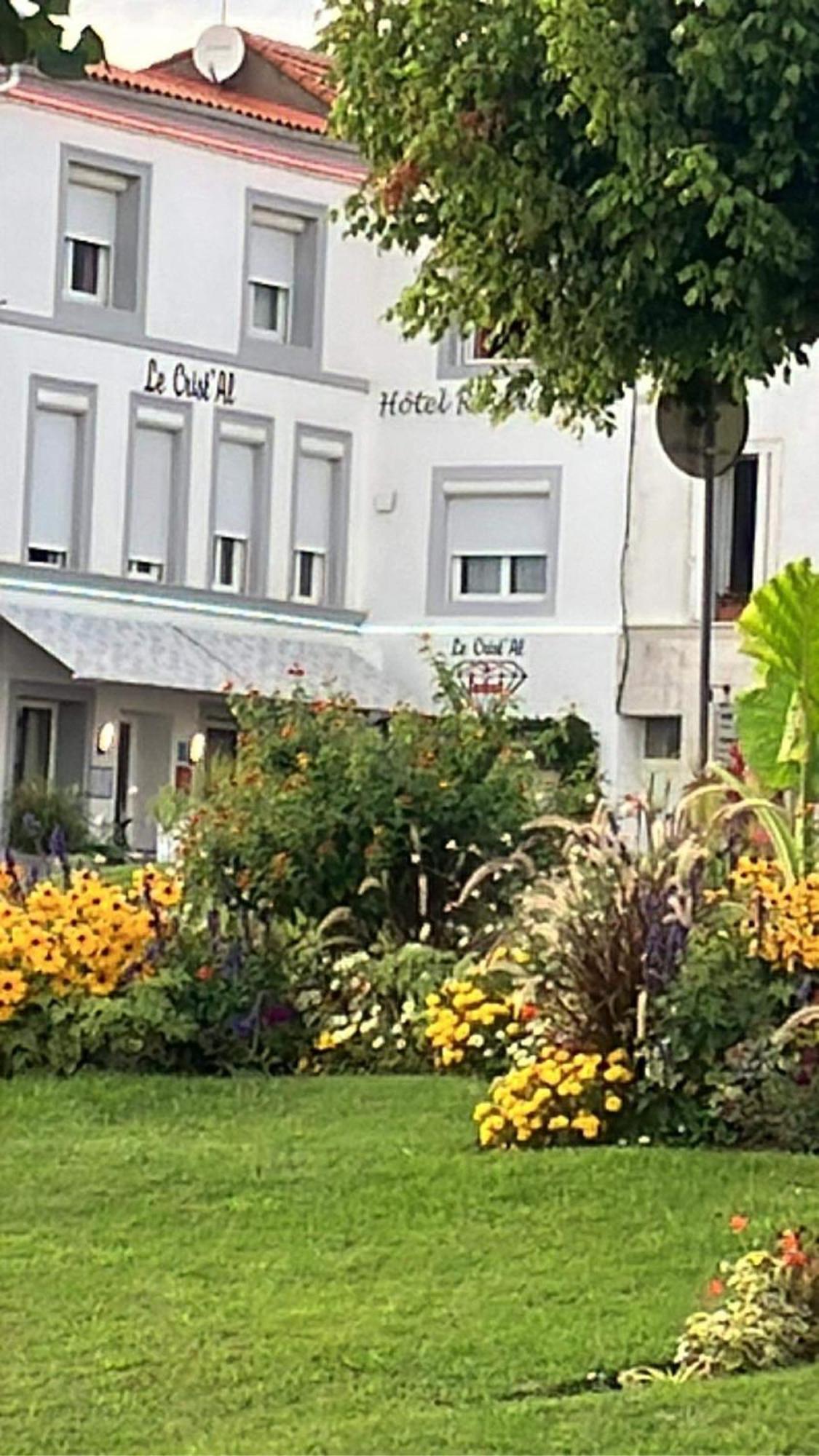 Hôtel Restaurant Le Crist'Al Saint-Georges-de-Didonne Exterior foto